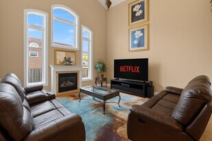 680 Browns Line, Unit SI ID1403794P in Toronto, ON - Building Photo