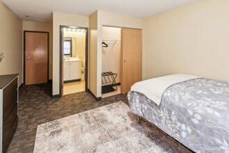 1695 N Lexington-Springmill Rd in Mansfield, OH - Building Photo - Building Photo