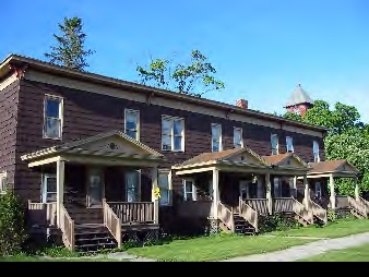 402 E Ludington Ave in Ludington, MI - Building Photo - Building Photo