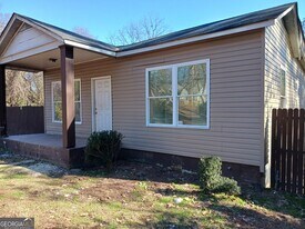 605 Bolton Rd NW in Atlanta, GA - Building Photo