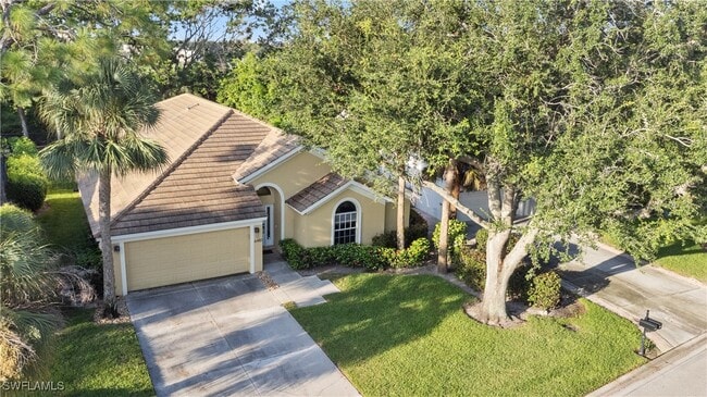 6481 Autumn Woods Blvd in Naples, FL - Building Photo - Building Photo