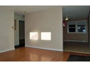 119 Main St, Unit Unit 4A in Essex, VT - Building Photo - Building Photo