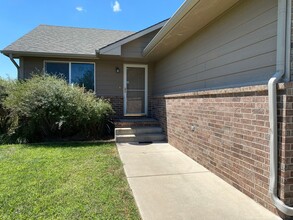 3113 Nancy Ln in Derby, KS - Foto de edificio - Building Photo