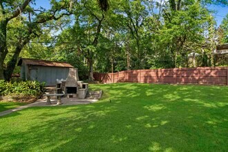 1647 Lake Ella Dr in Tallahassee, FL - Building Photo - Building Photo