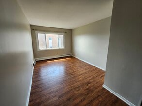 14 Reading Crescent in Saint John, NB - Building Photo - Building Photo