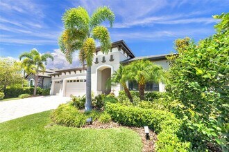 14610 Red Castle Ave in Lithia, FL - Building Photo - Building Photo