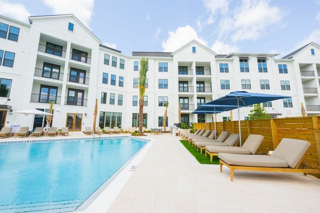 Olea eTown in Jacksonville, FL - Building Photo