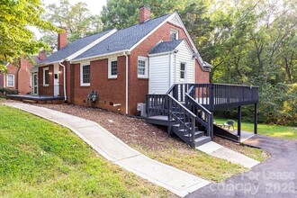 152 W Park Ave in Mooresville, NC - Building Photo - Building Photo