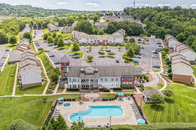 Squire Hill in Harrisonburg, VA - Building Photo - Building Photo