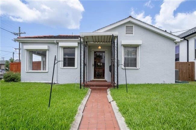 property at 8502 Edinburgh St