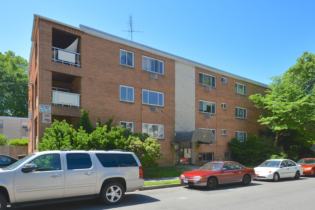 33 Gray St in Hartford, CT - Building Photo