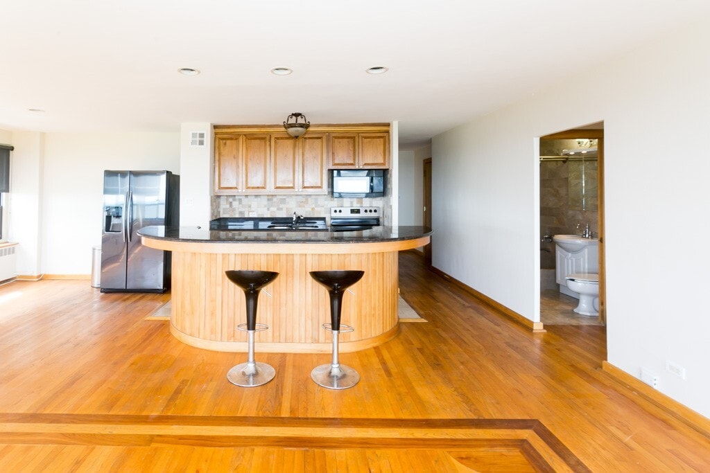 4180 N Marine Dr in Chicago, IL - Building Photo