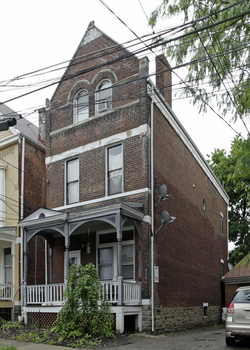 215 Bosley St in Cincinnati, OH - Building Photo