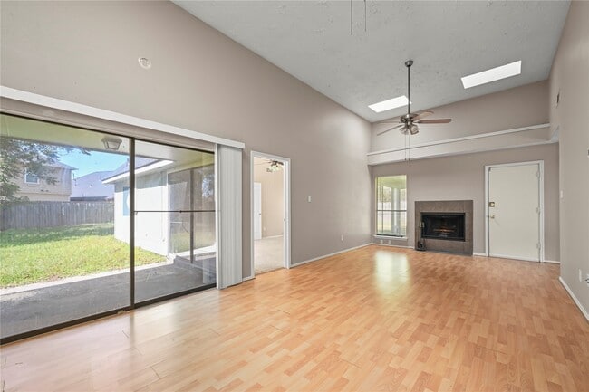 6903 Foxcroft Ln in Humble, TX - Building Photo - Building Photo