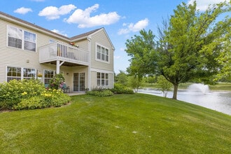 2503 Sheehan Dr, Unit 104 in Naperville, IL - Building Photo - Building Photo