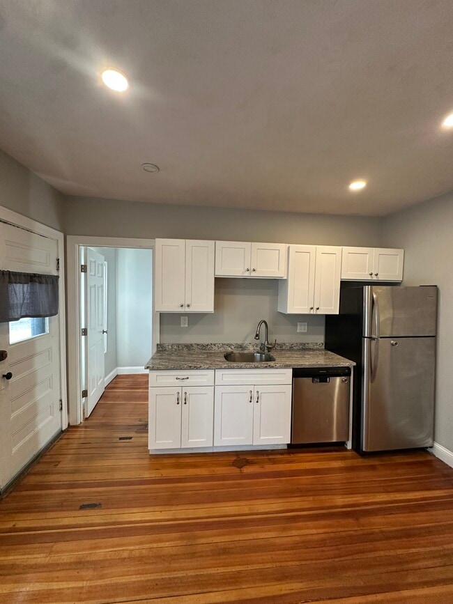 110 Crescent Ave, Unit 1