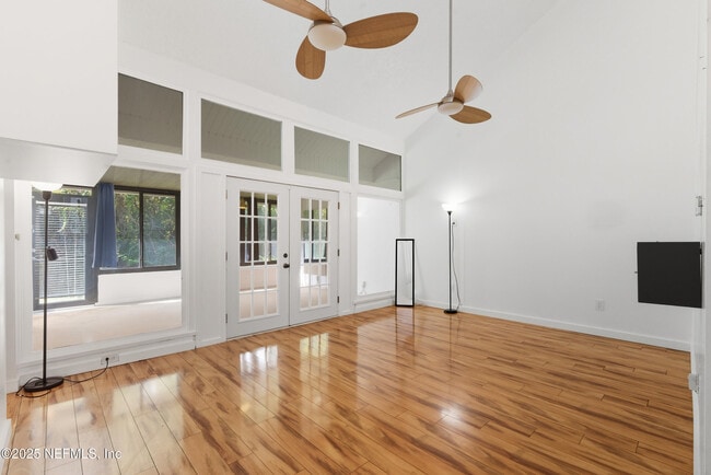 7188 Cypress Cove Rd in Jacksonville, FL - Building Photo - Building Photo