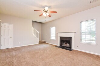 5943 Duren Fields Pl in Lithonia, GA - Building Photo - Building Photo