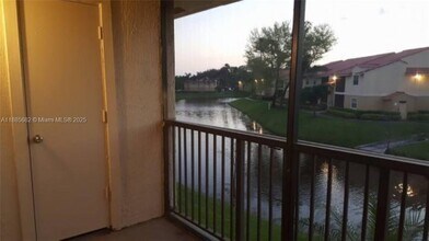 1231 SW 46th Ave in Pompano Beach, FL - Building Photo - Building Photo