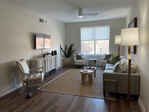 Vista Lofts in Columbia, SC - Foto de edificio - Building Photo