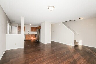 12820 Freedom Dr in Fishers, IN - Foto de edificio - Building Photo