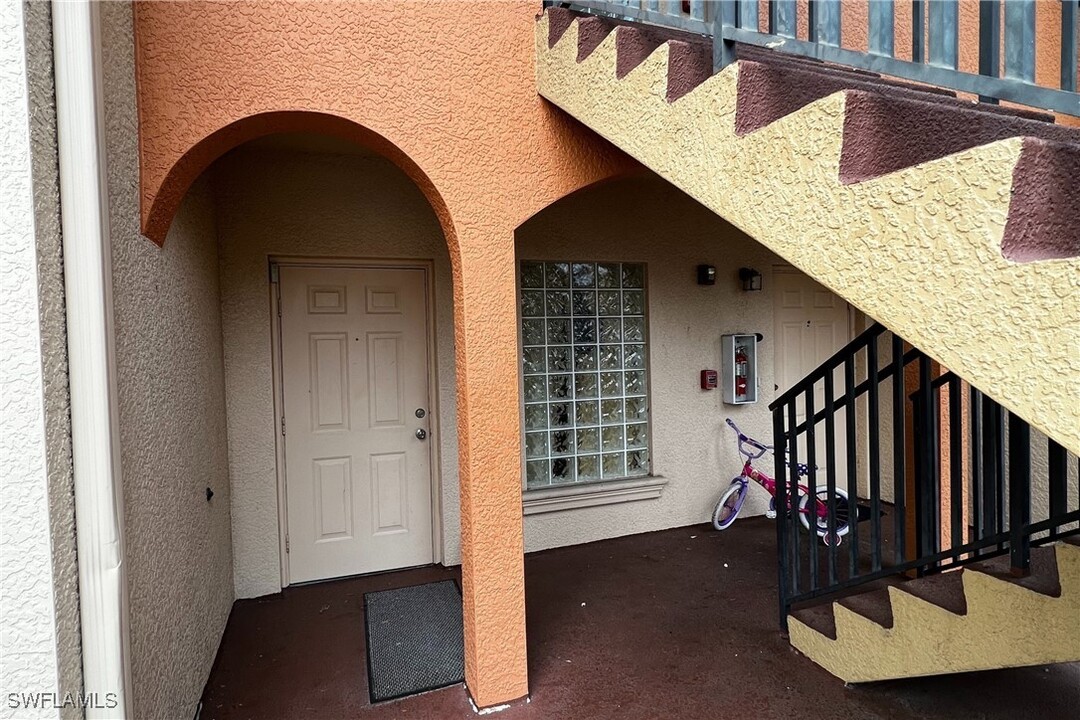 4172 Castilla Circle in Ft. Myers, FL - Building Photo