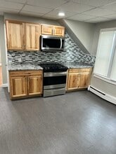 100 Foster St, Unit Sandy in Lawrence, MA - Foto de edificio - Building Photo