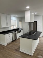 3600 Forest Glen Dr in Pensacola, FL - Building Photo - Building Photo