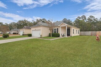 135 Alexander Way in Richmond Hill, GA - Building Photo - Building Photo