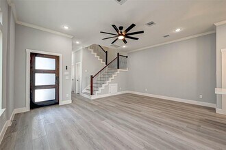 7118 St Augustine St in Houston, TX - Building Photo - Building Photo