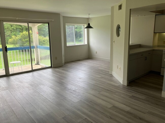 property at 8 Calabash Rd NW