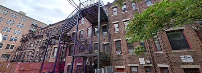 533 Newbury St, Unit B