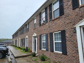 241 McDaniel Ave in Richmond, KY - Building Photo