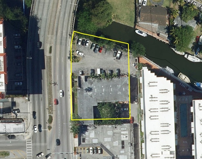 1701 NW 27th Ave in Miami, FL - Building Photo