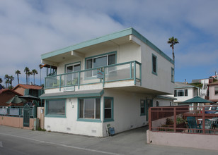 Oceana Brisas in Oceanside, CA - Building Photo - Building Photo