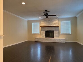 8606 Holiday Dr in Sherwood, AR - Building Photo - Building Photo