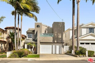 2606 Pacific Ave in Manhattan Beach, CA - Building Photo