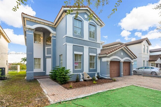 8920 NW 180th Terrace in Hialeah, FL - Building Photo - Building Photo