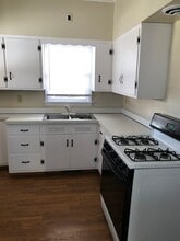 452 Iowa Ave in Aurora, IL - Building Photo - Building Photo