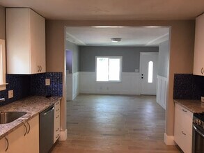 2740 32nd St in Sacramento, CA - Building Photo - Building Photo