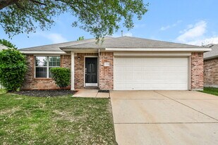 13136 Settlers Trail, Unit 725 in Fort Worth, TX - Building Photo