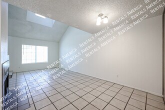 10100 N 89th Ave in Peoria, AZ - Foto de edificio - Building Photo