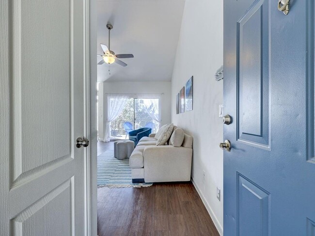 6000 Shepherd Mountain Cove in Austin, TX - Foto de edificio - Building Photo