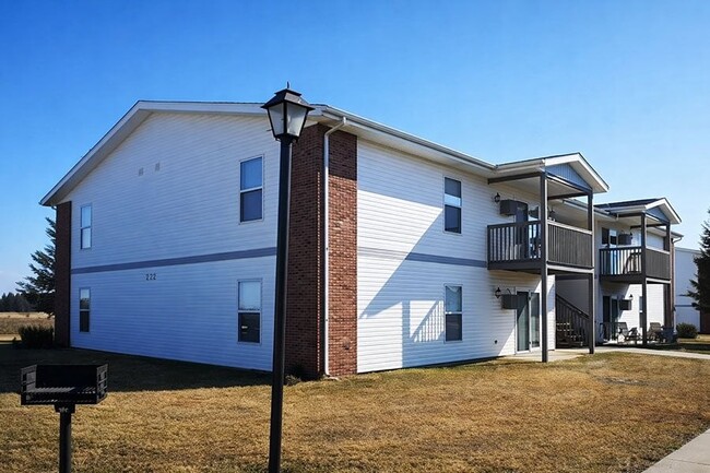 PARKWAY ESTATES in Galesburg, IL - Foto de edificio - Building Photo