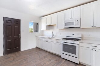 621 S Melendres St in Las Cruces, NM - Building Photo - Building Photo