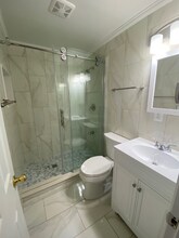 4xxx Lees Corner Rd in Chantilly, VA - Foto de edificio - Building Photo