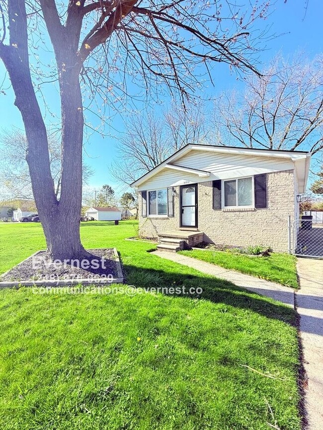20931 Vermander Ave in Clinton Township, MI - Building Photo - Building Photo