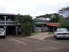 Honokowai Plantation Inn & Apartments in Lahaina, HI - Foto de edificio - Building Photo