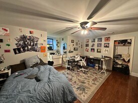 139 Hillside St in Boston, MA - Building Photo