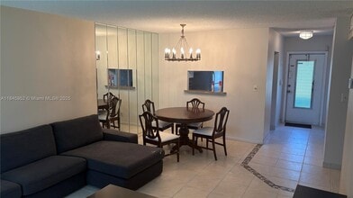 5001 NW 34th St in Lauderdale Lakes, FL - Building Photo - Building Photo
